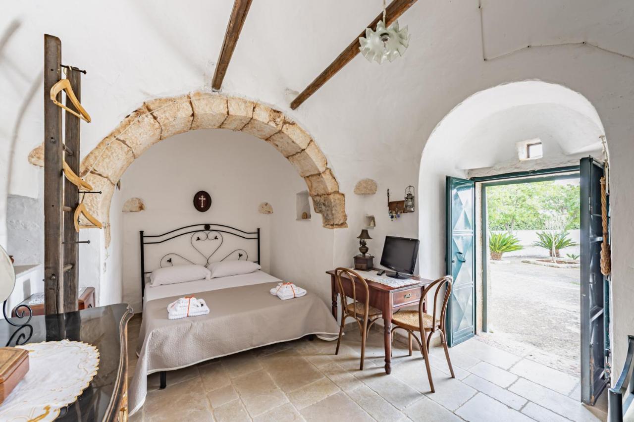 Villa Trullo Saraceno By Rentbeat Ostuni Exterior foto